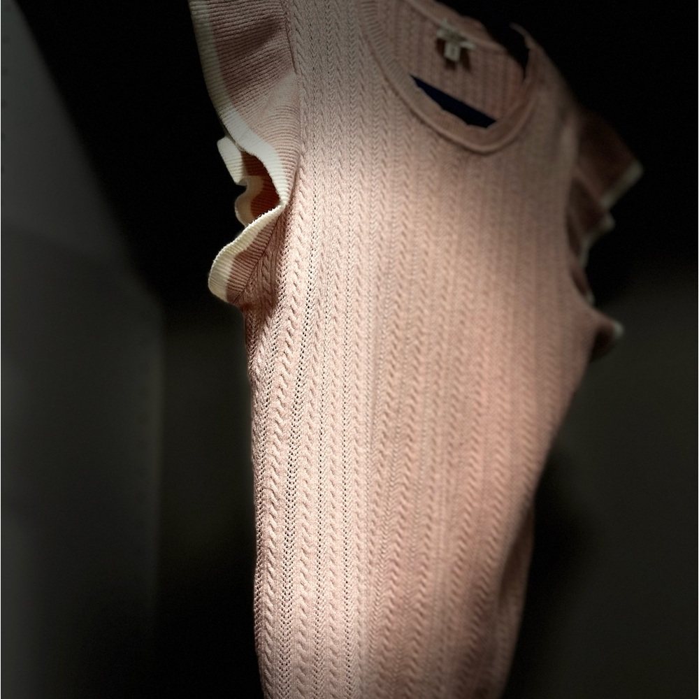 Hem & Thread Ruffle Sleeve Tank Top - Picture 3 of 9